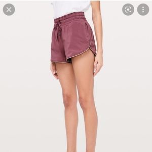 LULULEMON reversible choose a side short